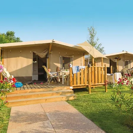 Üdülőpark Barricata Village