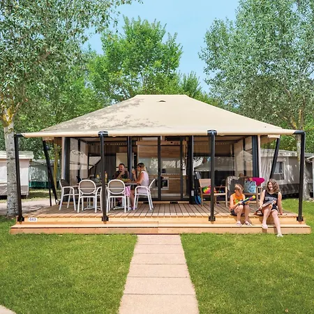 Ferienpark Barricata Village 5*