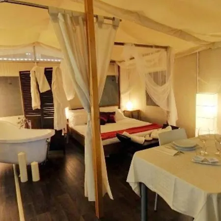 פארק נופש Barricata Village