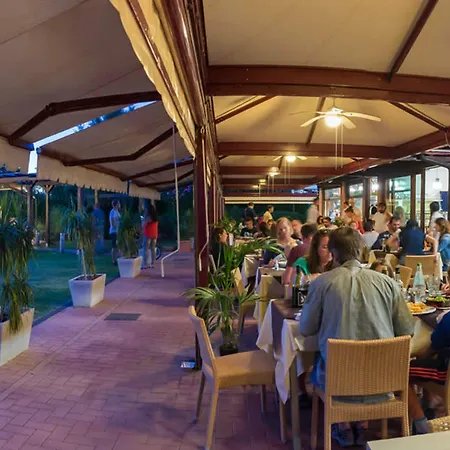 Barricata Village פארק נופש Scardovari